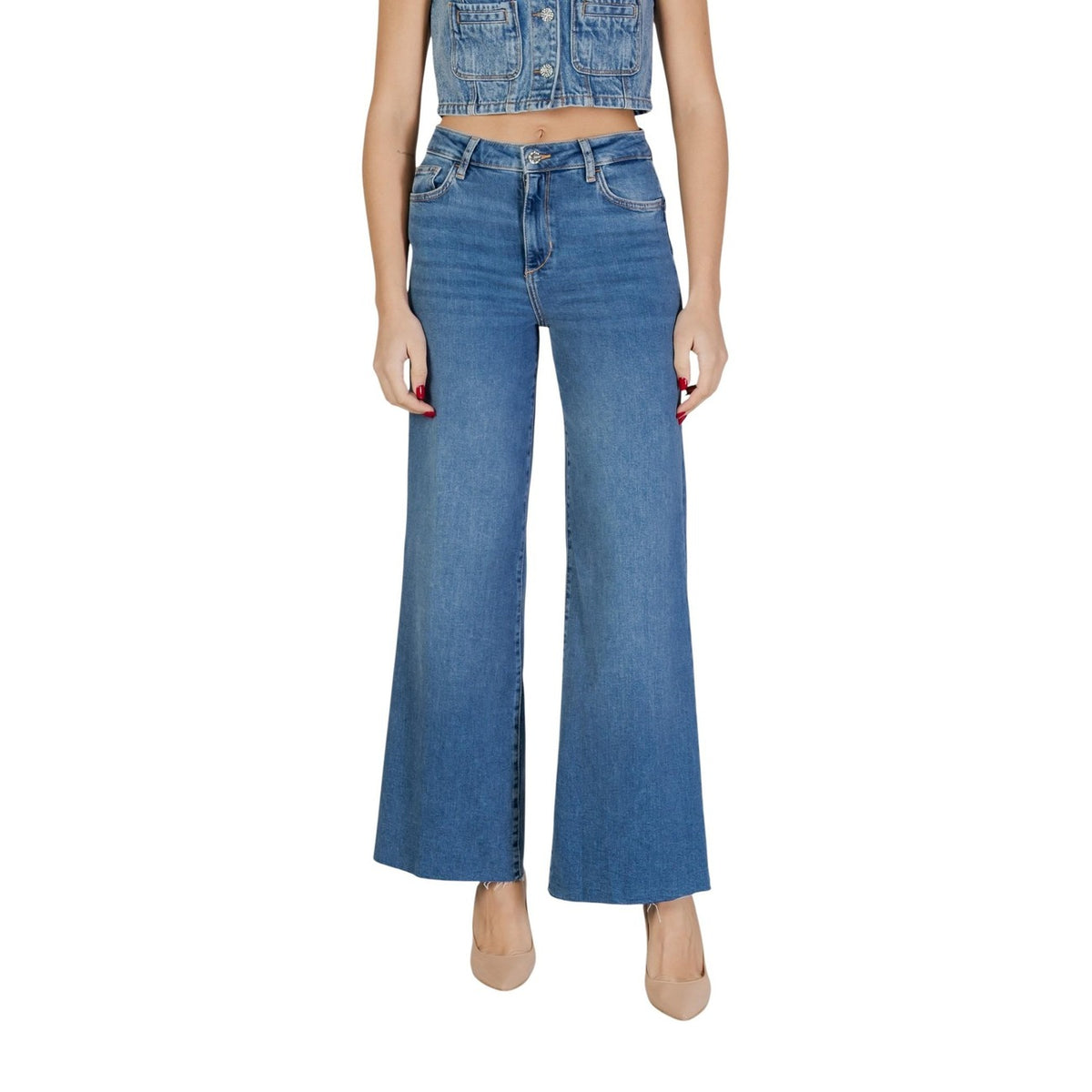 Image 1 : Jean wide leg Liu Jo femme en denim bleu taille haute, vue de face jambes larges avec ourlet effiloché et finitions brutes — Delvale