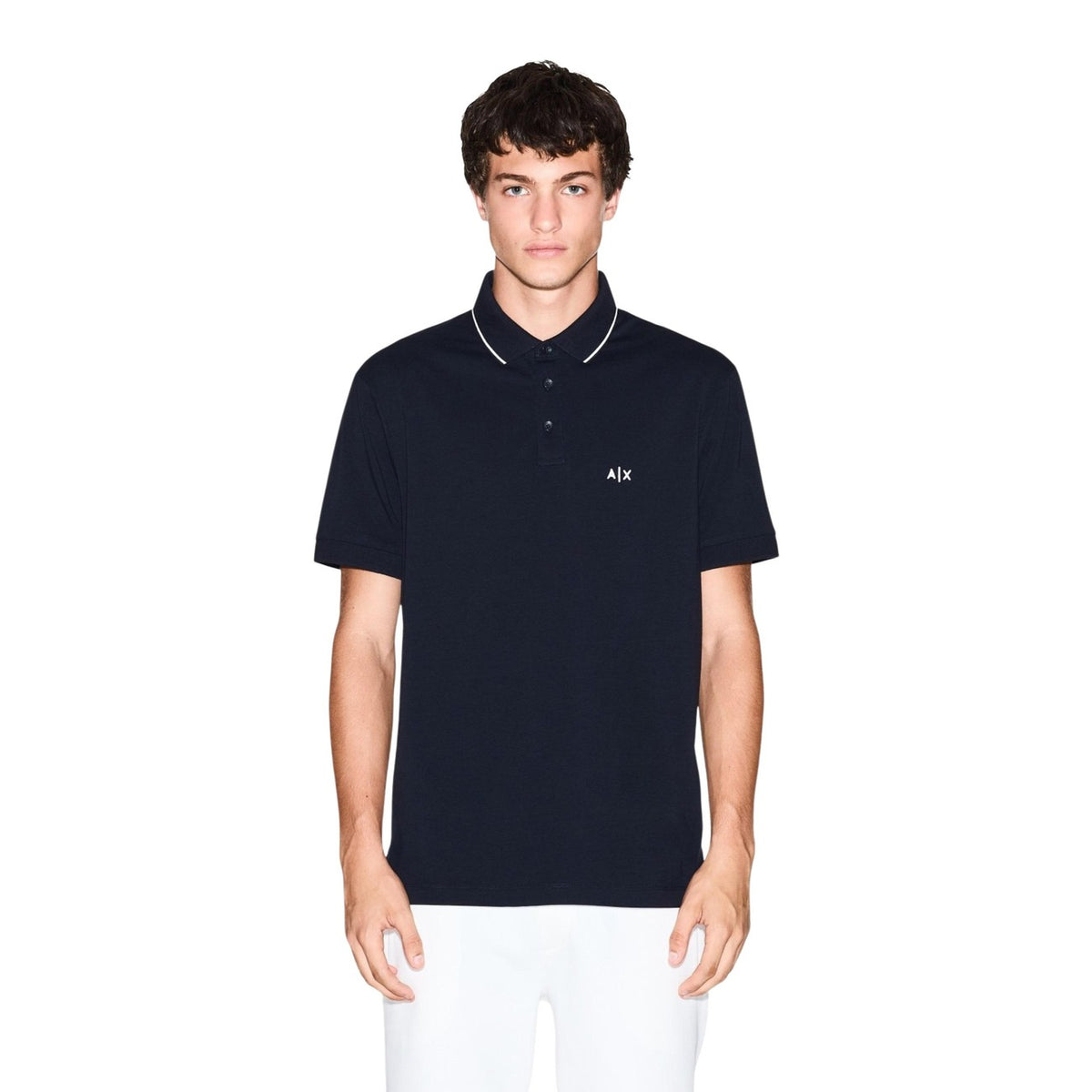 Polo Armani Exchange homme marine piqué liseré blanc logo AX — vue de face portée — Delvale