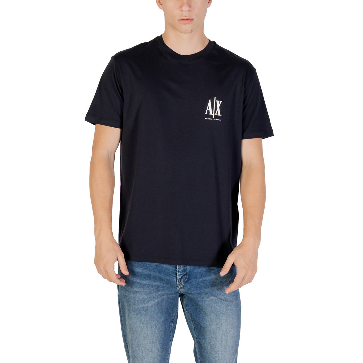 Image 4 : T-shirt Armani Exchange homme noir à manches courtes, vue de profil — Delvale