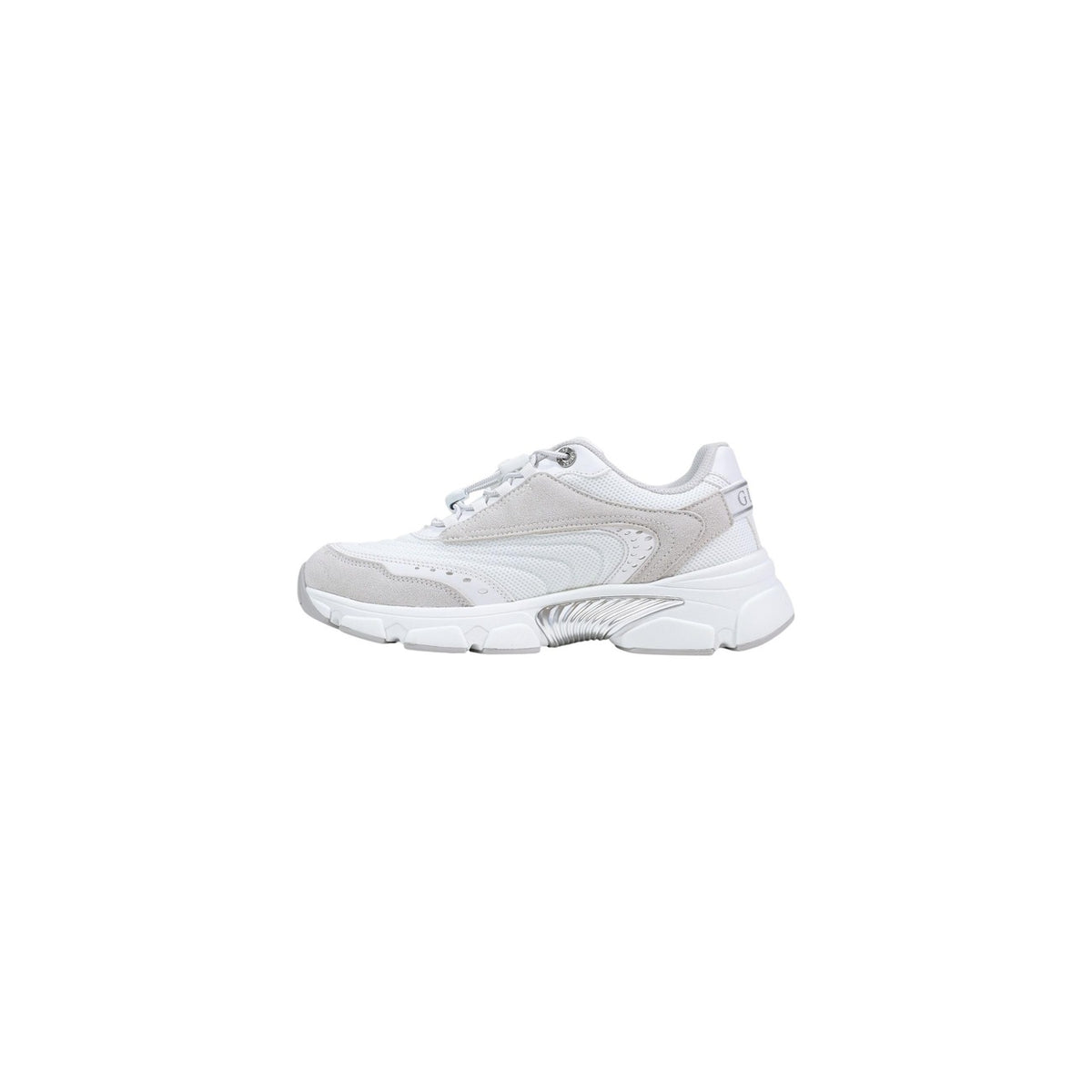 Image 3 : Baskets Guess femme blanches polyvalentes, parfaites pour un look casual élégant — delvale