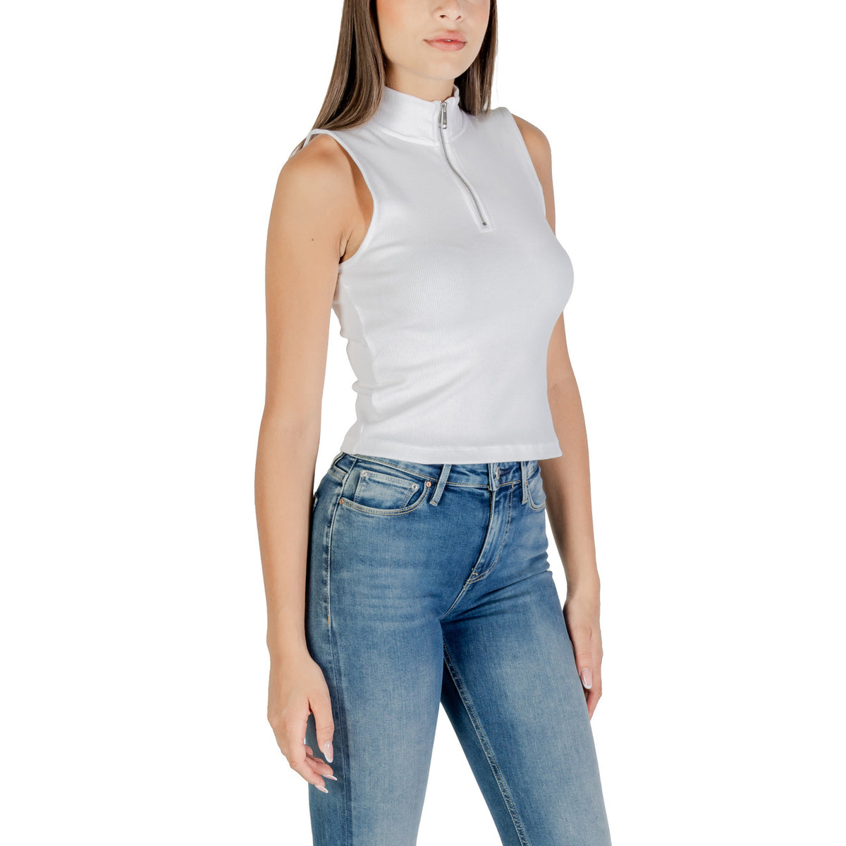 Image 3 : Vue arrière du top Calvin Klein Jeans blanc sans manches coupe moderne femme — delvale