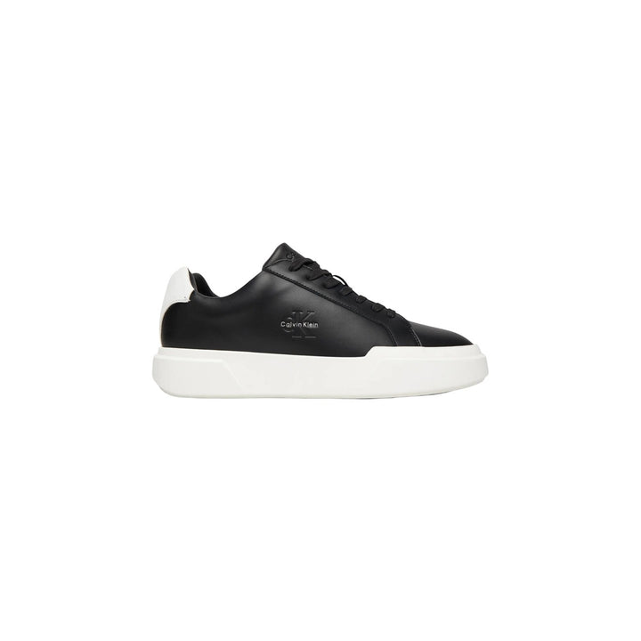 Image 1 : Baskets Calvin Klein Jeans homme noires en cuir avec semelle blanche contrastée — Delvale