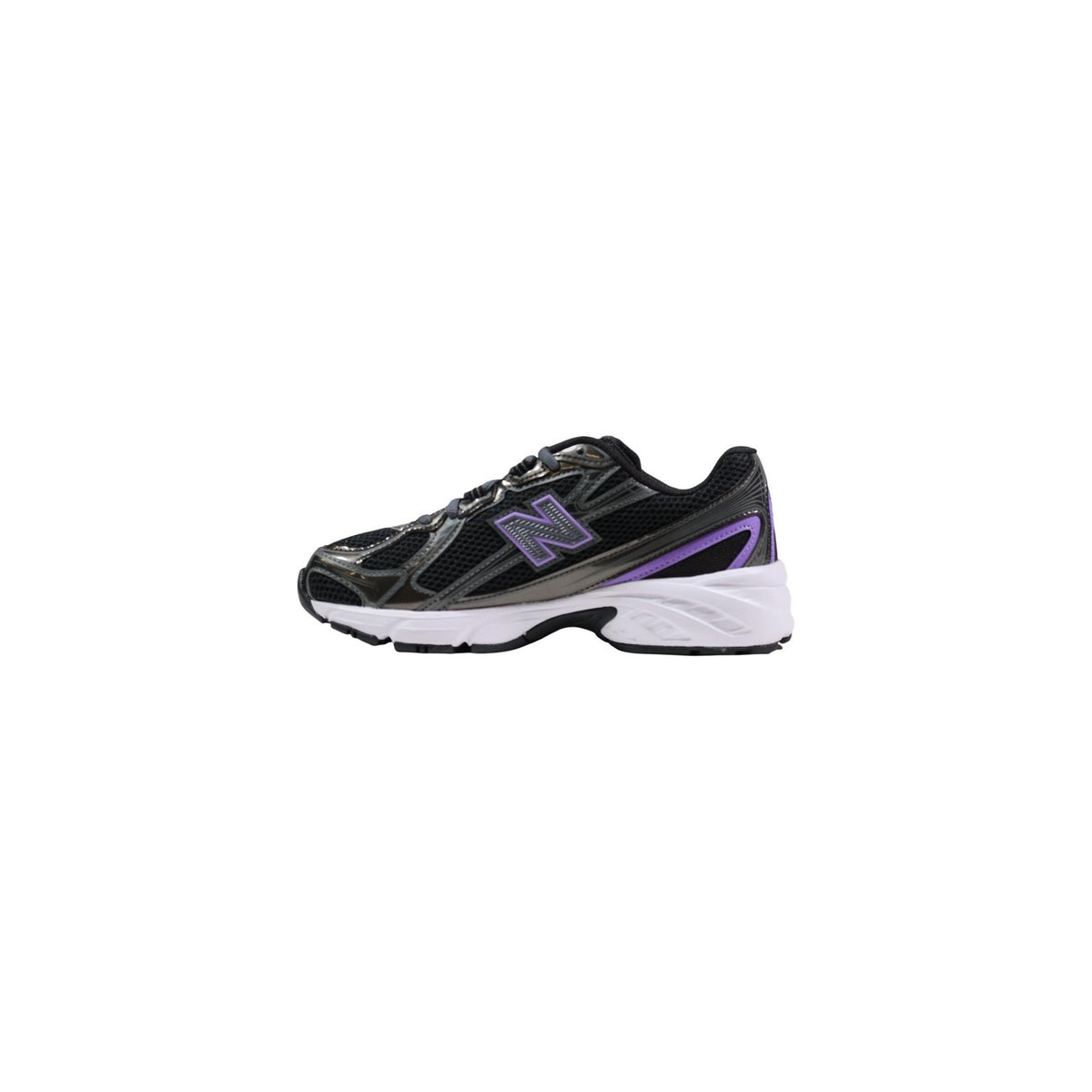 Image 3 : Baskets New Balance 740 femme noir violet, vue arrière avec logo et finitions métallisées années 2000 — Delvale