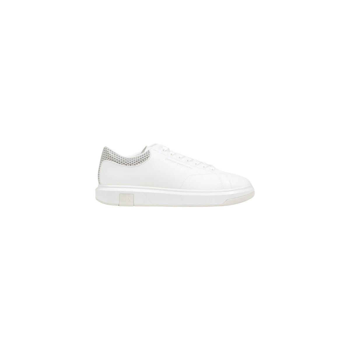Image 4 : Baskets Armani Exchange homme noires avec détails contrastés blancs, vue d'ensemble — Delvale