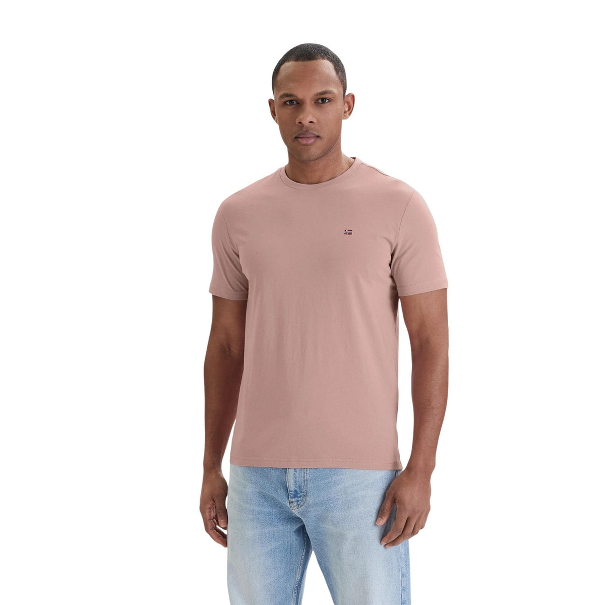 Image 5 : T-shirt Napapijri homme rouge, vue de dos, coupe ajustée et moderne — Delvale