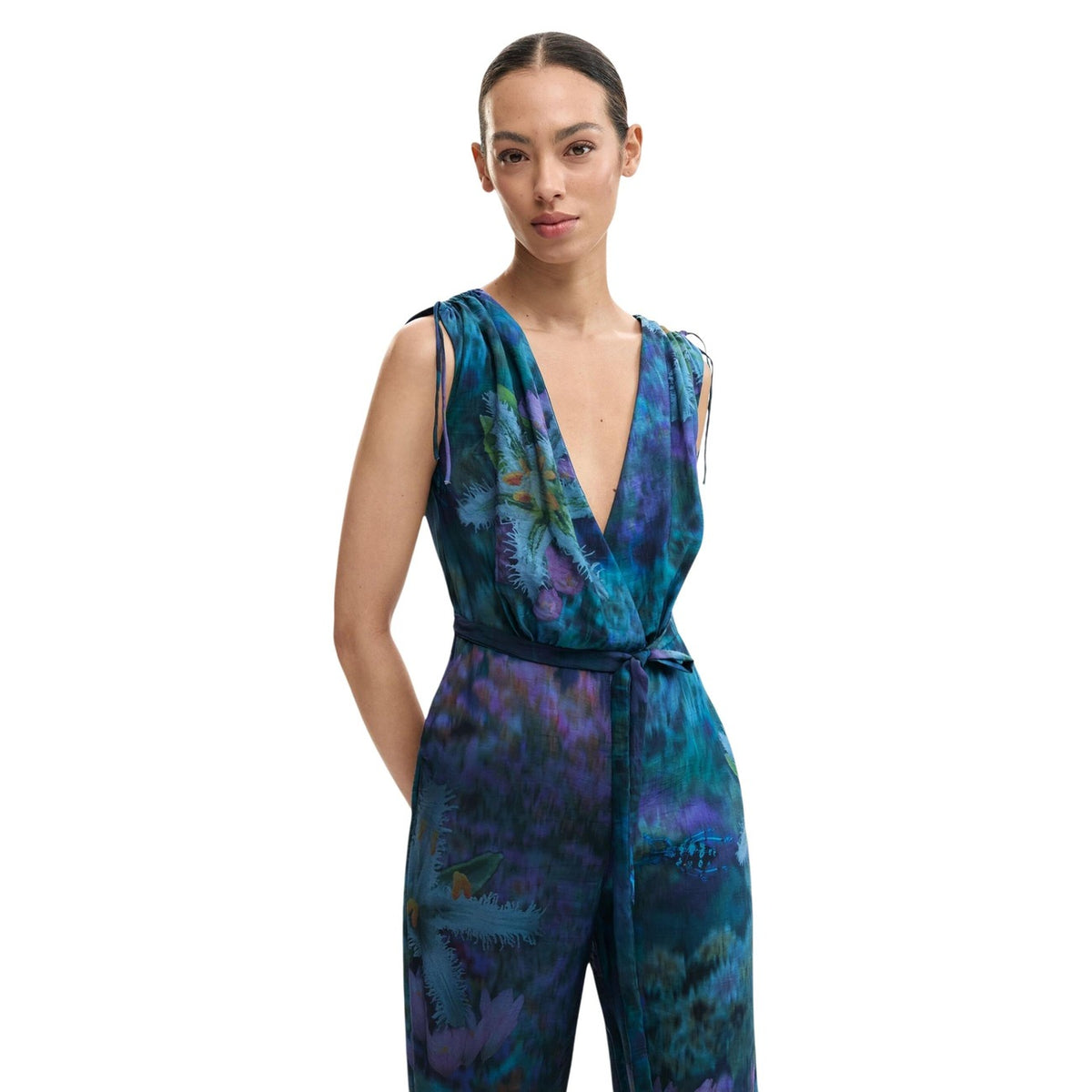 Image 2 : Détail du survêtement Desigual bleu femme, coupe moderne sans manches — Delvale