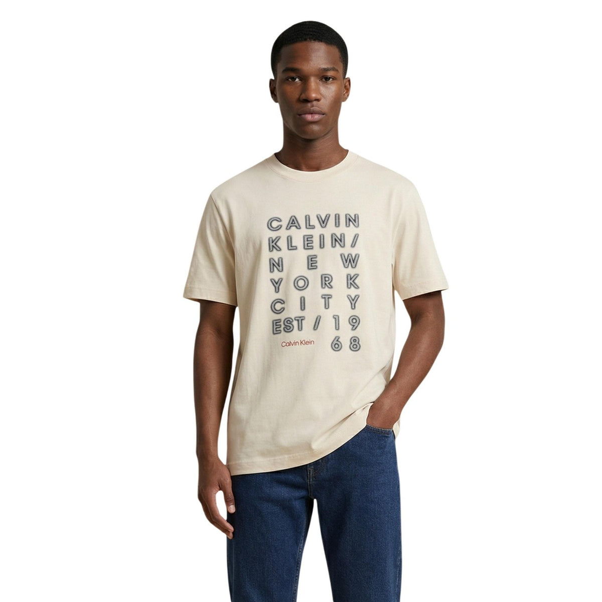 Image 1 : T-shirt Calvin Klein Jeans homme beige avec imprimé moderne et col rond — Delvale