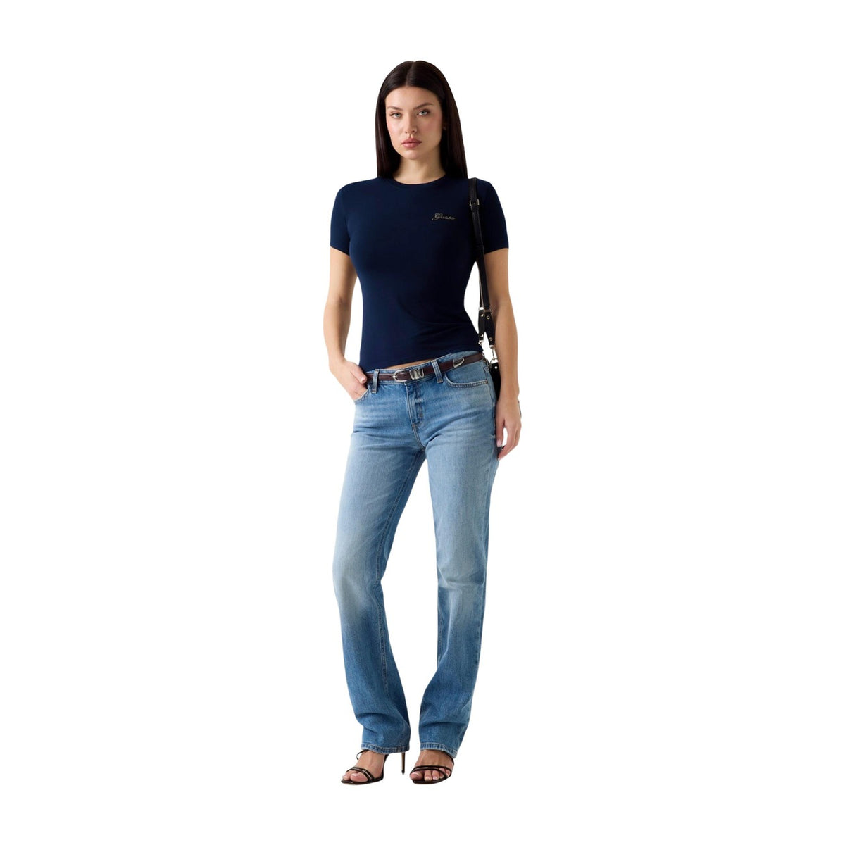 Image 2 : T-shirt femme Guess logo signature en coloris noir, vue de face — Delvale