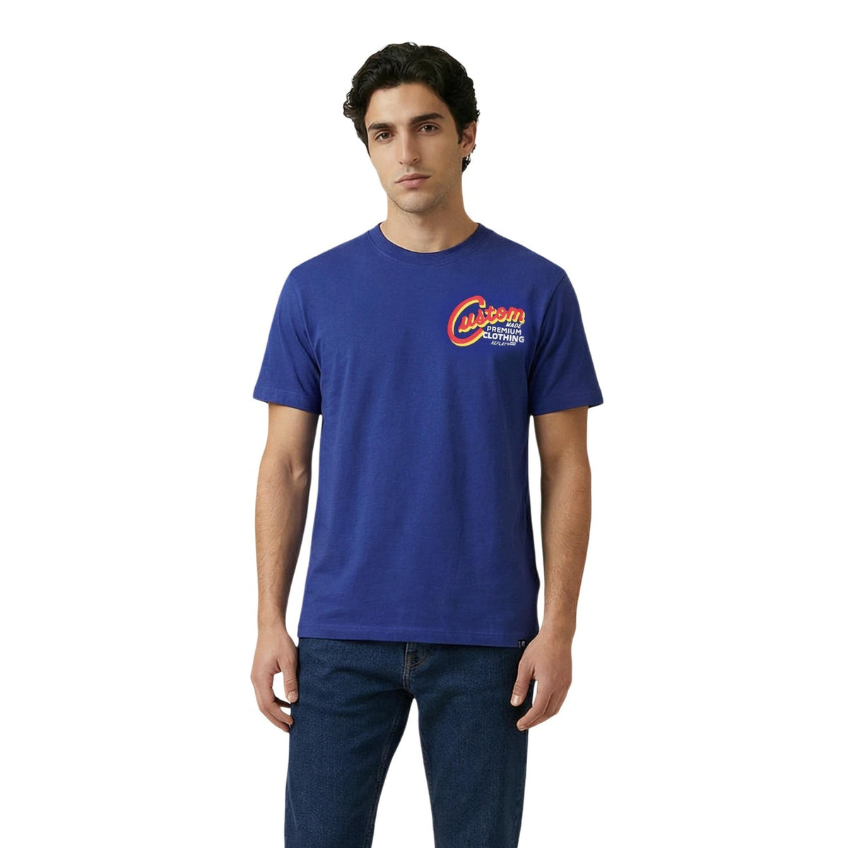 Image 4 : T-shirt Replay homme noir porté, style décontracté et moderne — Delvale