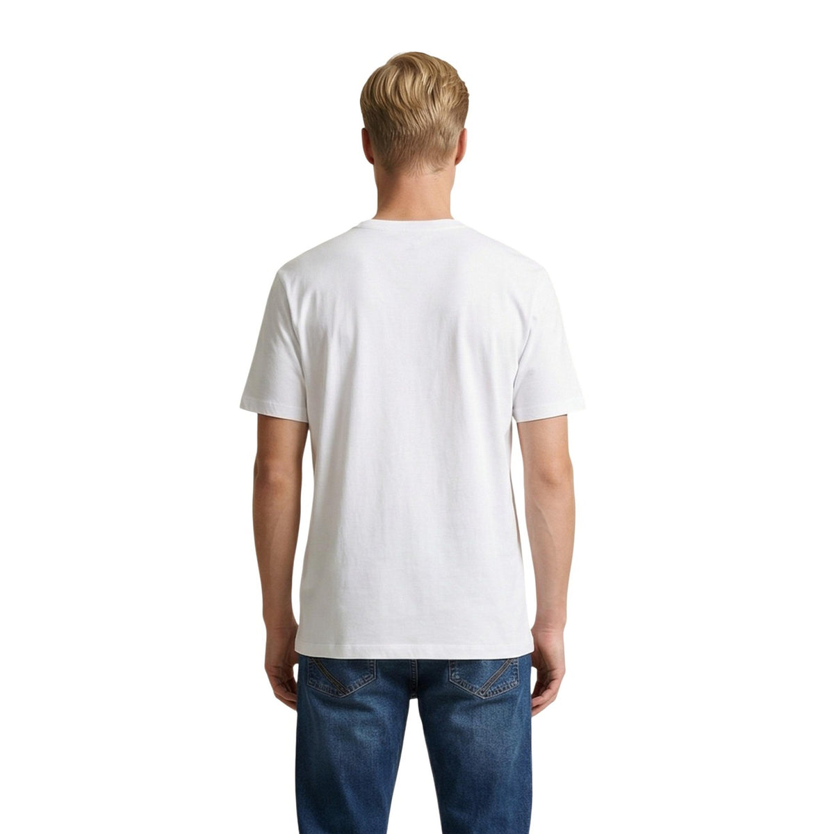 Image 4 : T-shirt Calvin Klein Jeans blanc manches courtes, vue de trois quarts — delvale