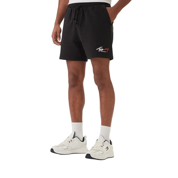 Image 1 : Bermuda Tommy Hilfiger Jeans noir homme en coton organique, vue de face — Delvale