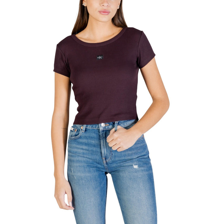 Image 1 : T-shirt Calvin Klein Jeans femme marron col rond manches courtes vue de face — delvale