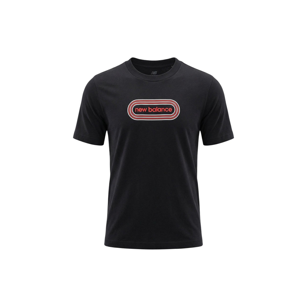 Image 3 : Détail du logo New Balance imprimé centré sur t-shirt noir homme, style sportswear casual — Delvale