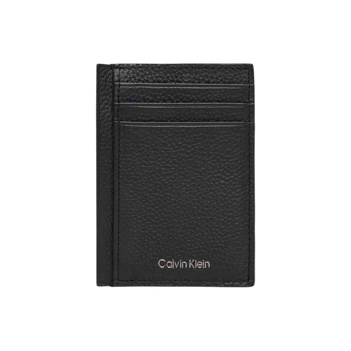 Image 1 : Porte-cartes Calvin Klein en cuir grainé noir, vue de face avec logo argenté, modèle ultra-plat — Delvale