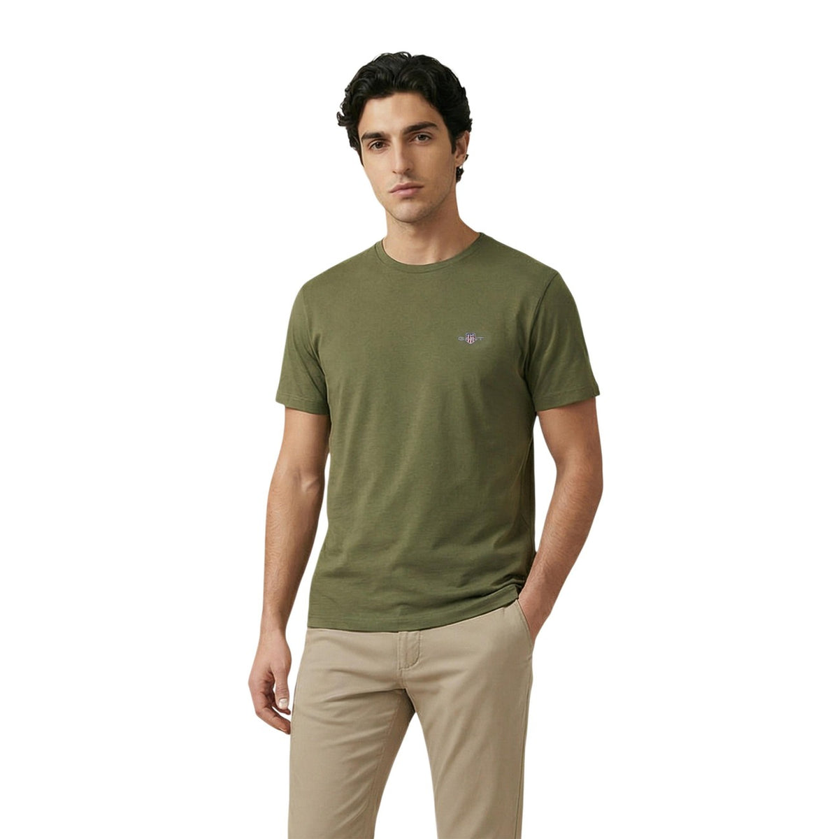 Image 6 : Zoom sur l'encolure ronde et le tissu pur coton du t-shirt Gant homme bleu marine — Delvale