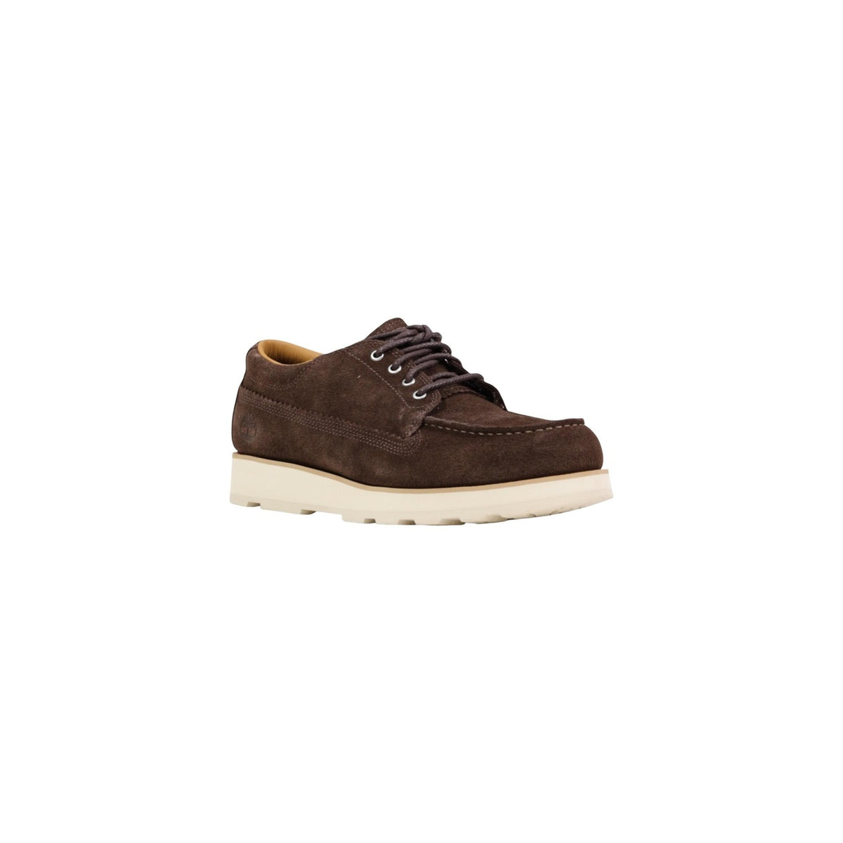 Image 2 : Chaussure derby Timberland homme chamois brun, lacets fins et couture moc-toe signature, fond blanc — Delvale
