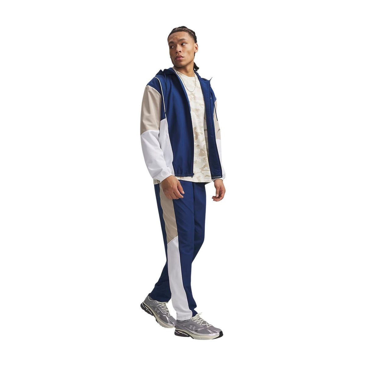 Image 3 : Détail tissu technique pantalon sport Under Armour homme bleu — Delvale