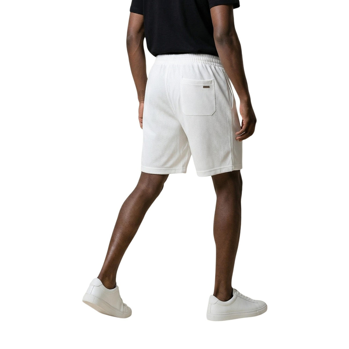 Image 2 : Short homme Gianni Lupo multicolore molletonné, détail coupe ample et ceinture avec cordon — delvale