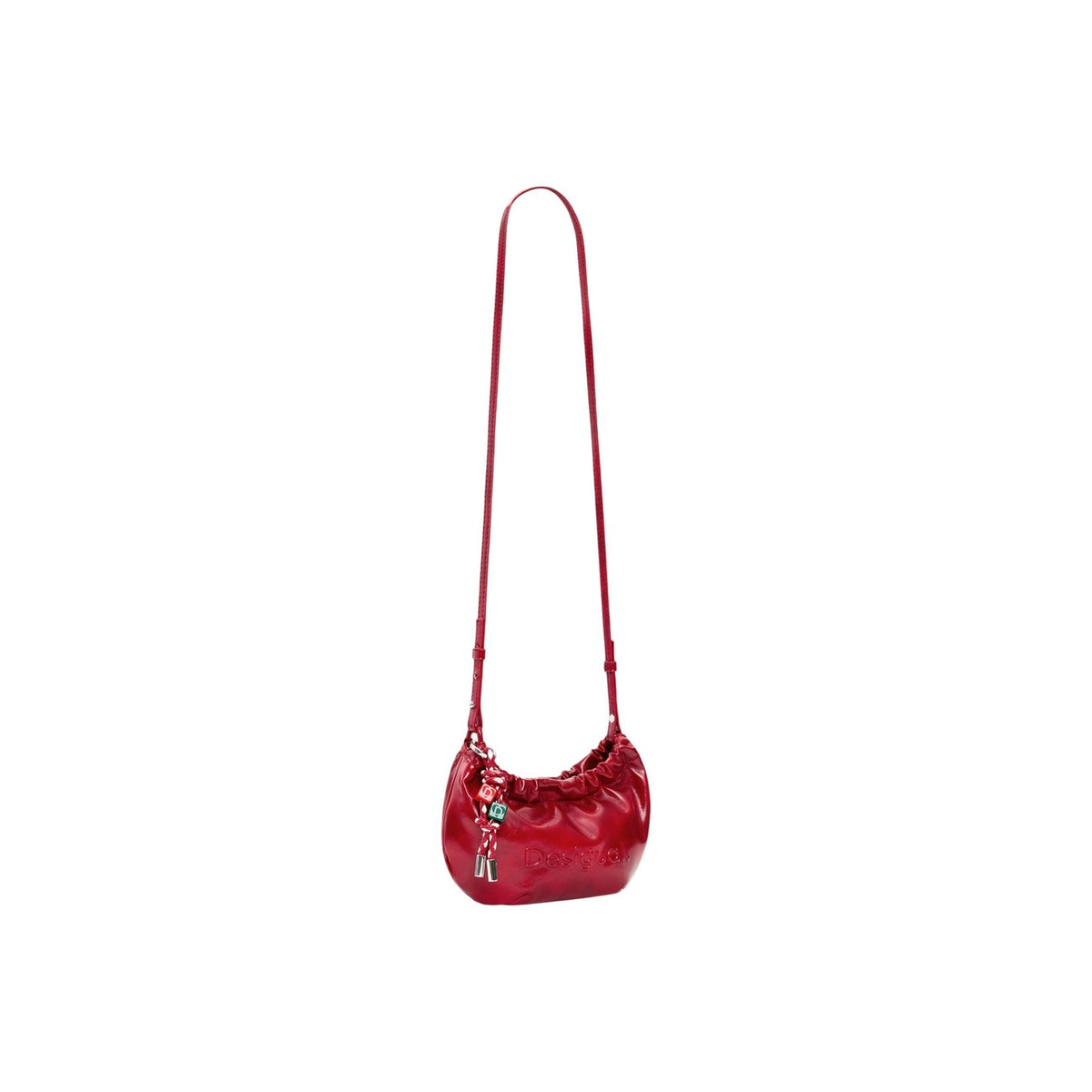 Image 2 : Détail sac bandoulière rouge cerise Desigual finition vernie froncée — delvale