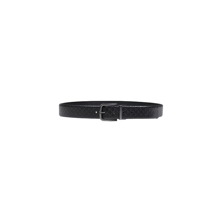 Image 1 : Ceinture Calvin Klein homme en cuir noir embossé motif géométrique avec boucle métal anthracite, vue de face enroulée — Delvale