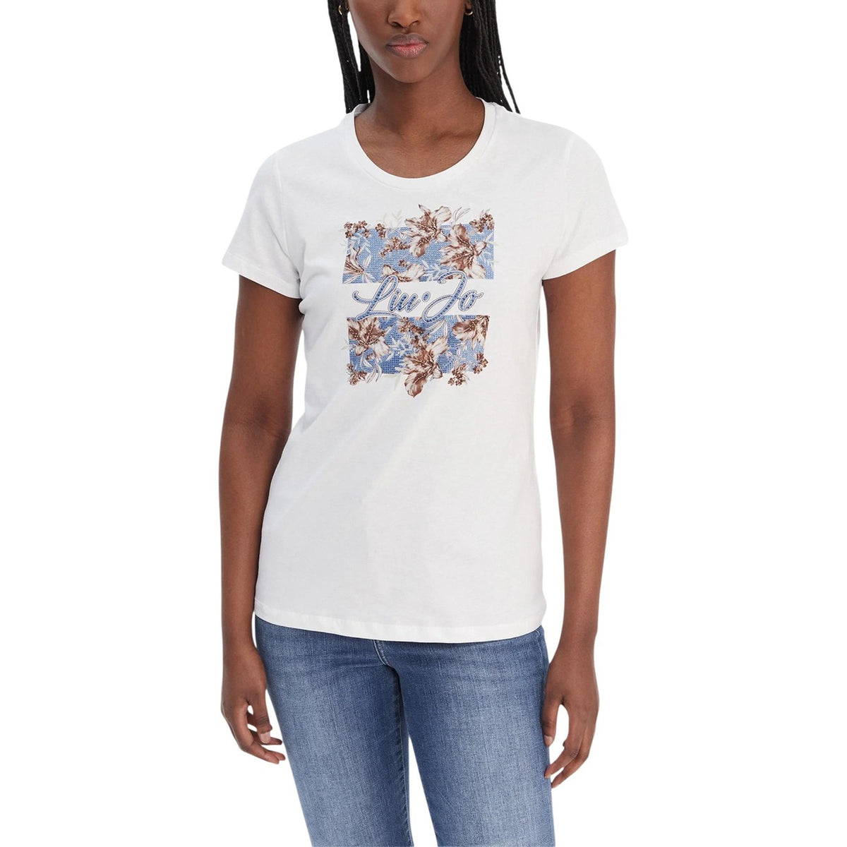 Image 4 : T-shirt Liu Jo femme blanc porté sur mannequin, silhouette valorisée par la coupe ajustée encolure ronde — Delvale