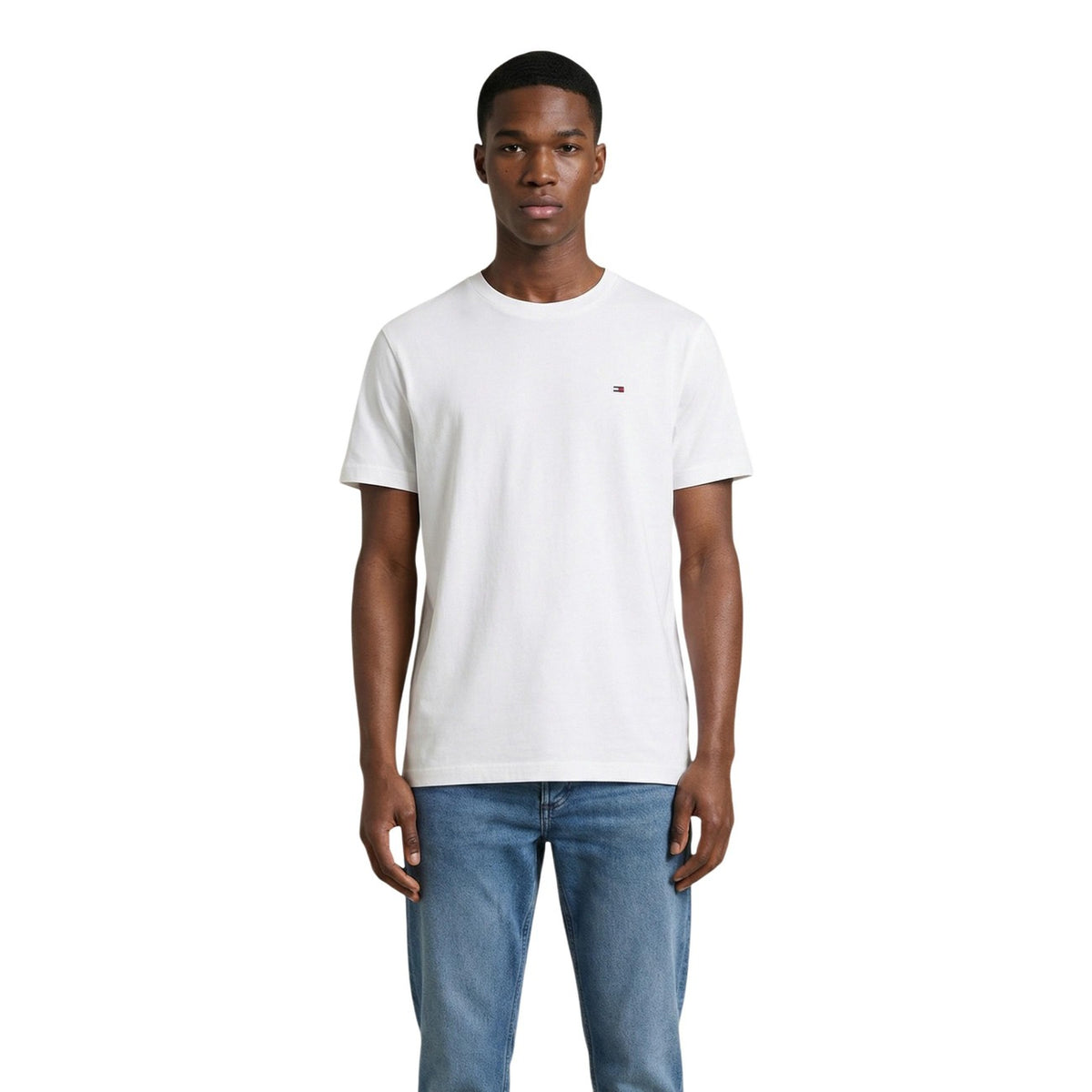 Image 1 : T-shirt blanc Tommy Hilfiger Jeans homme en coton organique, vue de face — Delvale