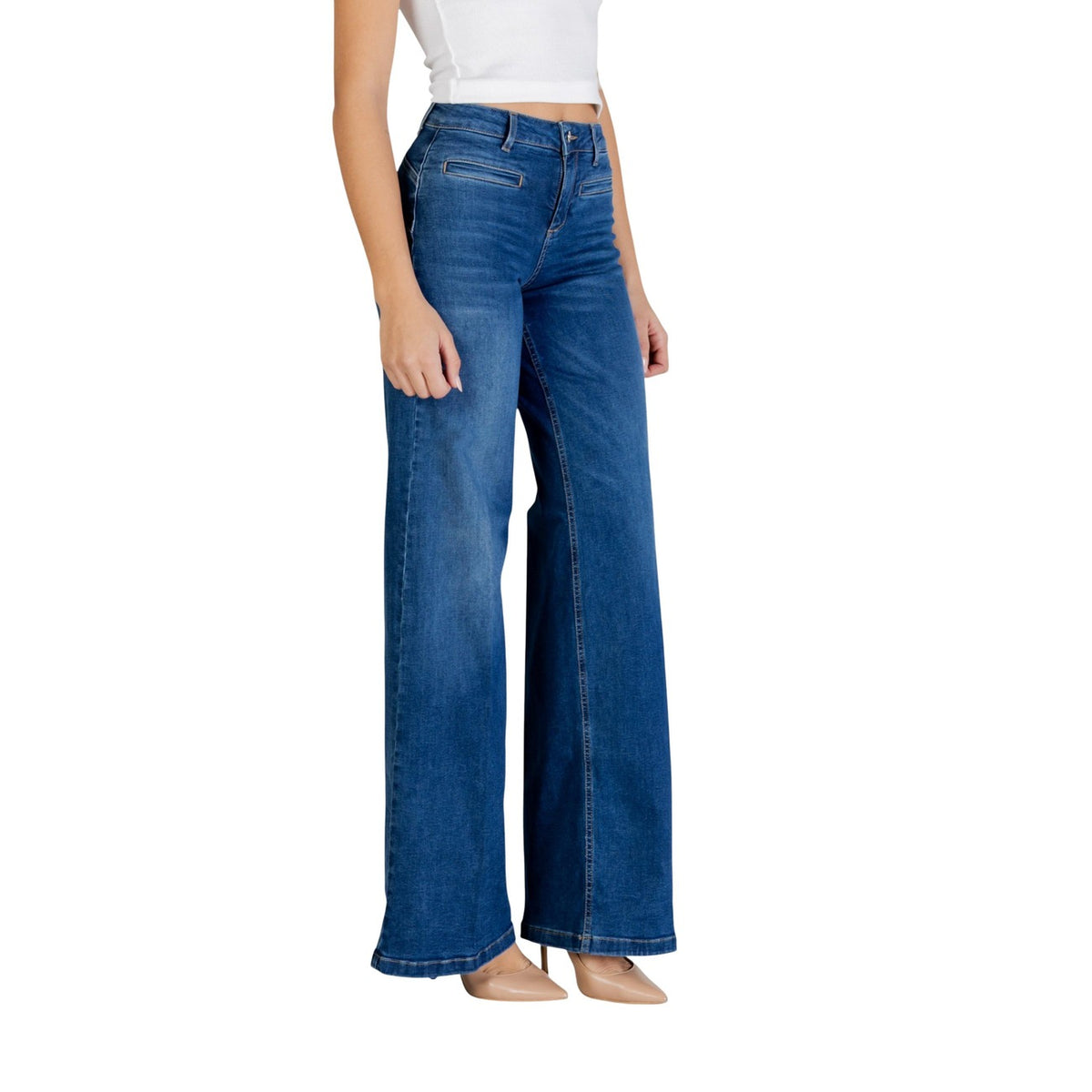 Image 3 : Jean Liu Jo femme bootcut bleu, vue de trois quarts mettant en valeur la coupe évasée — Delvale