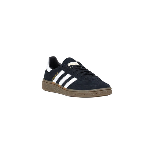 Image 2 : Détail de la tige en suède noir profond avec l'inscription dorée Spezial brodée sur le flanc de la basket Adidas Originals femme — Delvale