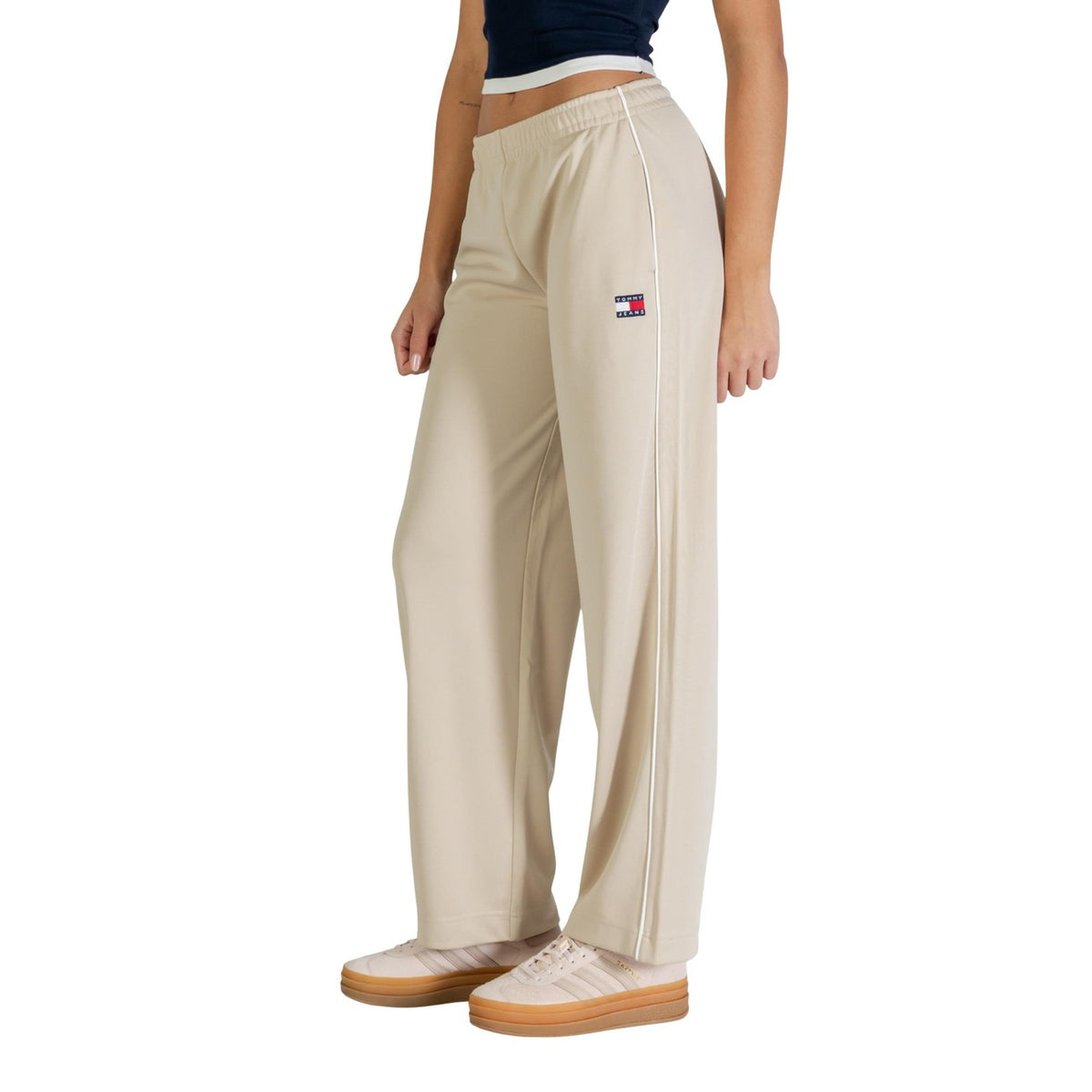 Image 2 : Pantalon Tommy Hilfiger Jeans beige femme, détail coupe et finitions — Delvale
