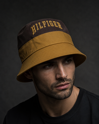 Bob Tommy Hilfiger reversible