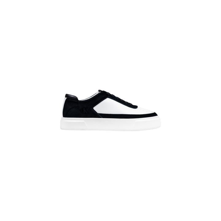 Image 1 : Baskets Calvin Klein Jeans homme en cuir noir et blanc, vue de profil — Delvale