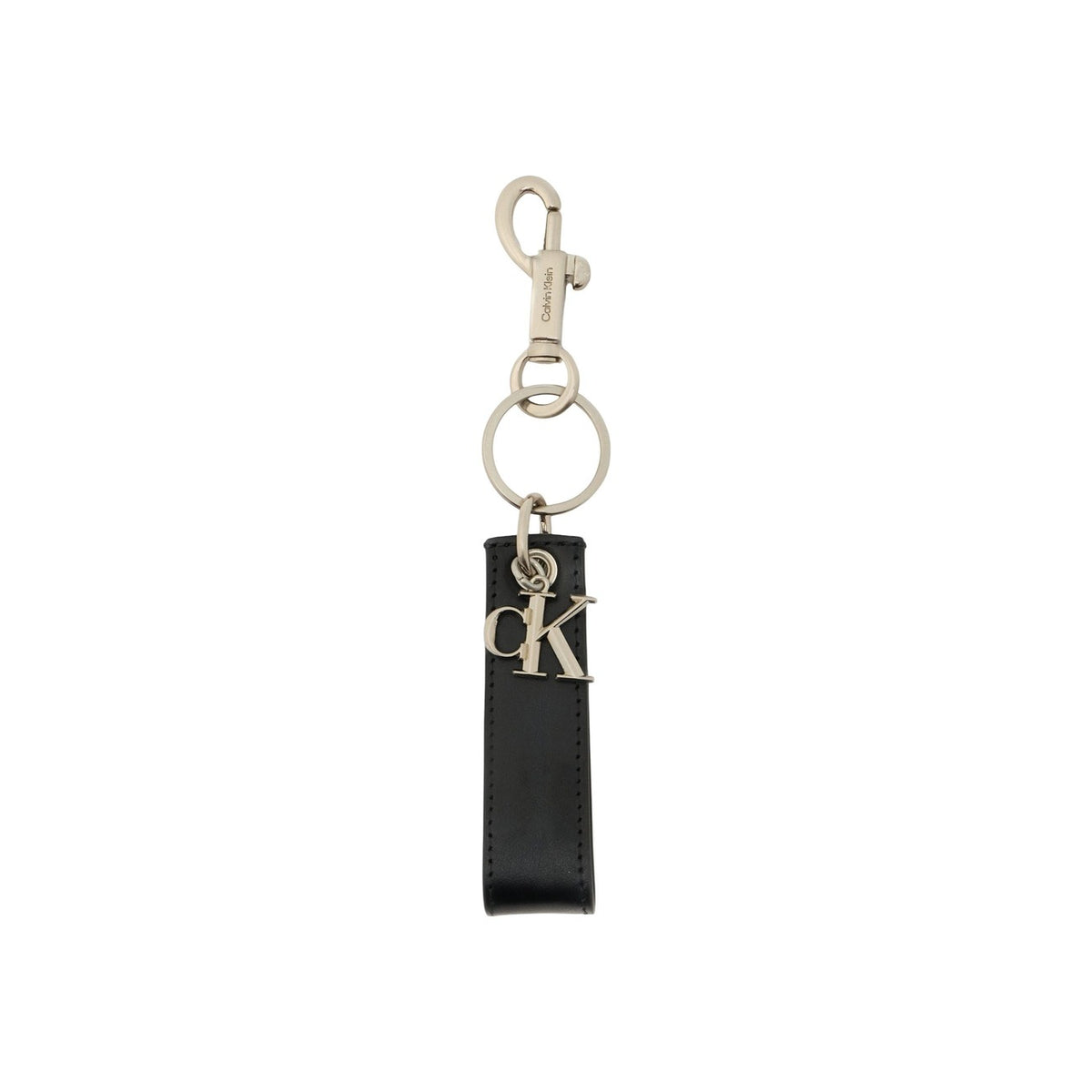 Image 1 : Porte-clefs Calvin Klein en cuir noir avec breloque monogramme CK métal argenté, mousqueton et anneau porte-clefs — Delvale