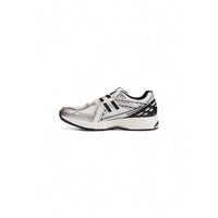 Image 2 : Baskets New Balance 1906R femme blanc argenté noir, détail des matières mesh et synthétique — delvale