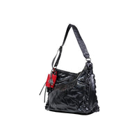 Image 2 : Desigual grand sac hobo femme noir laqué anse cloutée rivets lacets chaîne breloque rouge étoile — vue trois quarts — Delvale