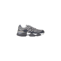 New Balance 9060 Femme Gris Anthracite Marine Logo N Semelle Blanche — vue profil extérieur — Delvale
