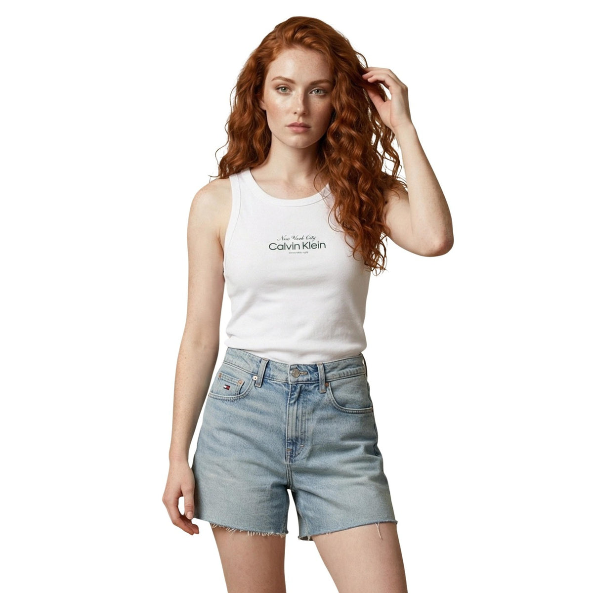 Image 1 : Débardeur Calvin Klein Jeans blanc femme col rond en coton élasthanne, vue de face — Delvale