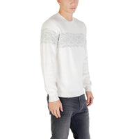 Image 3 : Pull col rond Antony Morato homme coloris blanc écru, coupe droite et bande graphique grise, modèle porté sur fond blanc — 9yvwh4-xt
