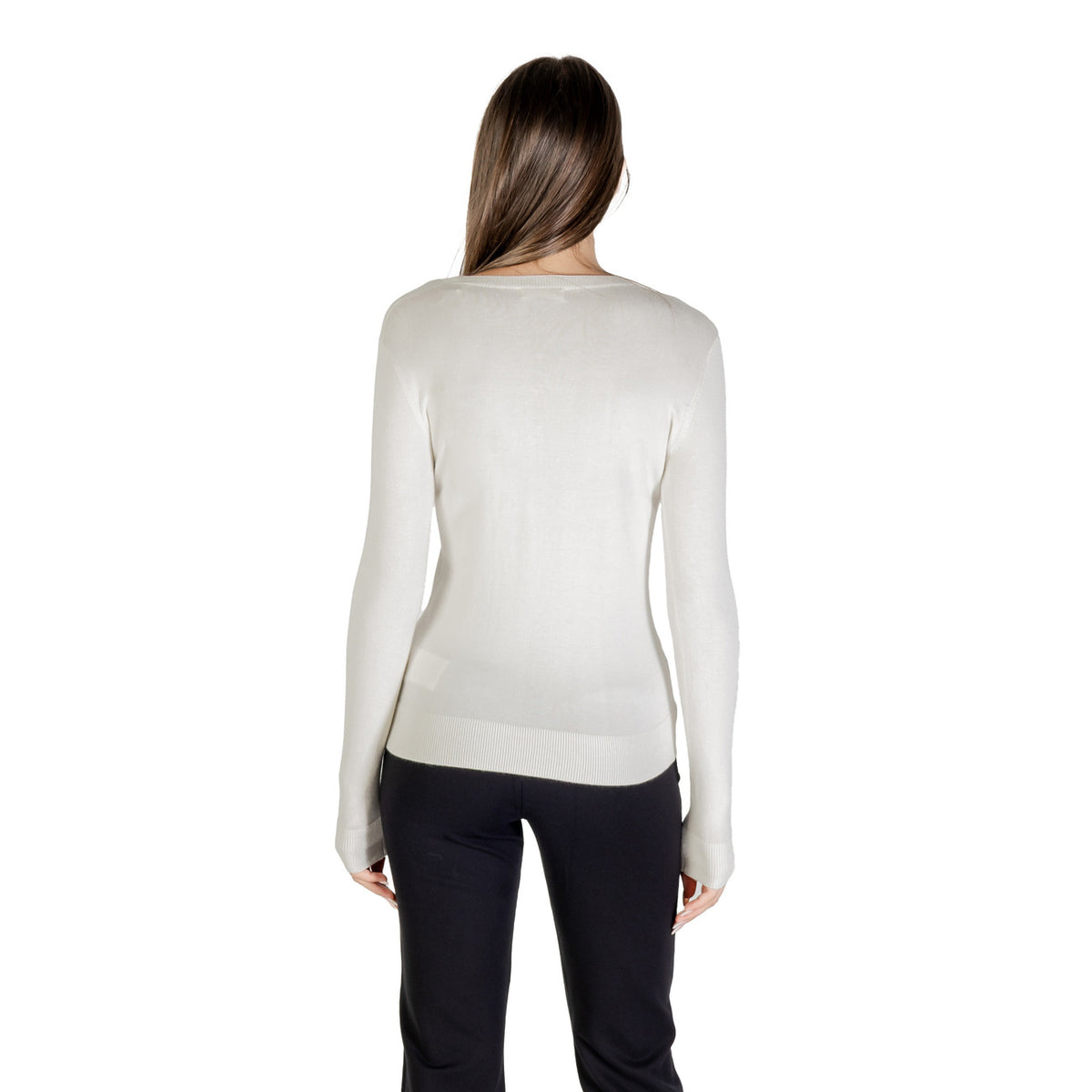 Image 2 : Détail impression strass sur pull Guess blanc femme manches longues — delvale