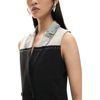 Image 2 : Détail col V et revers de la robe Desigual femme noire — delvale