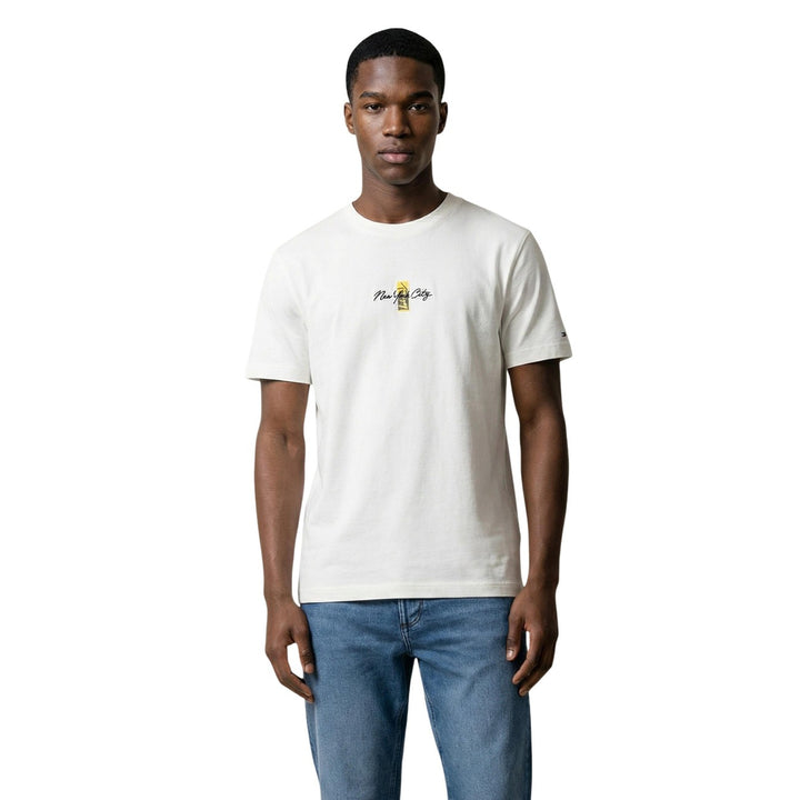 Image 1 : T-shirt Tommy Hilfiger Jeans homme blanc en coton organique, vue de face — Delvale