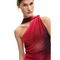 Image 2 : Détail épaule asymétrique du top rouge Desigual pour femme — delvale
