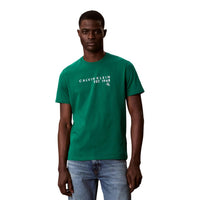 Image 6 : Zoom sur l'encolure ronde et les épaules du t-shirt Calvin Klein homme noir en pur coton — Delvale