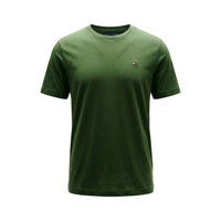 Image 5 : T-shirt Tommy Hilfiger homme vert minimaliste, look casual urbain sur fond blanc — Delvale