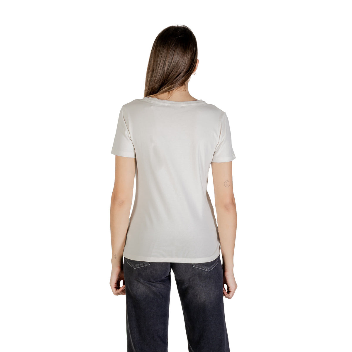 Image 2 : T-shirt Guess Active femme beige avec logo triangle, détail du logo — delvale