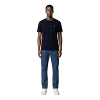 T-shirt Armani Exchange homme bleu nuit – vue portée avec jean, silhouette complète