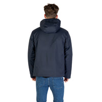 Image 2 : Détail de la veste Ea7 homme bleu avec poches frontales et boutons-pression — Delvale