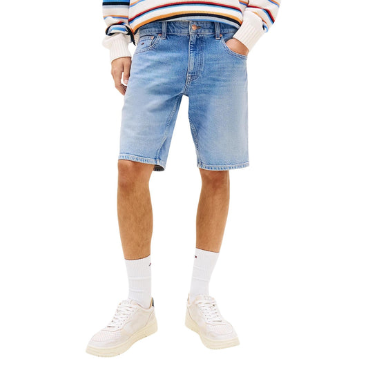 
Tommy Hilfiger Jeans Bermuda Homme Bleu Azur Denim Lyocell Revers Roulé Vue de Face — Delvale