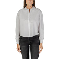 Image 1 : Chemise blanche Armani Exchange femme coupe oversize en coton, manches longues avec fermeture boutonnée — Delvale