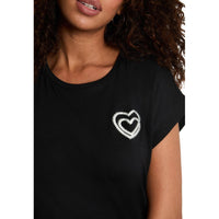 Image 3 : T-shirt Morgan De Toi noir femme en coton souple, coupe ajustée, manches courtes à revers, associé à un jean délavé taille haute — Delvale