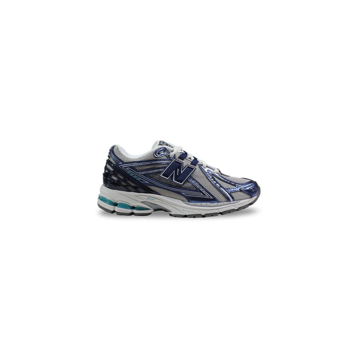 Image 1 : Baskets New Balance 1906R femme bleu marine et gris argenté avec détails turquoise — Delvale